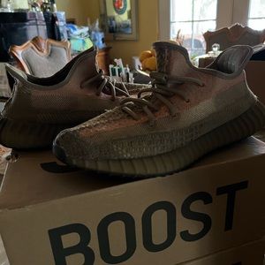 Yeezys sand taupe men